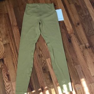 Align HR pant 28” with bag